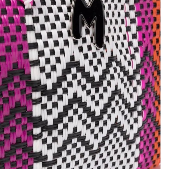 MISSONI 🎁CHRISTMAS SALE 🎁 Tote Bag—woven-stripe bag—NWT - Picture 6 of 17